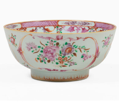 Chinese Export Qianlong Famille Rose Porcelain Small Bowl